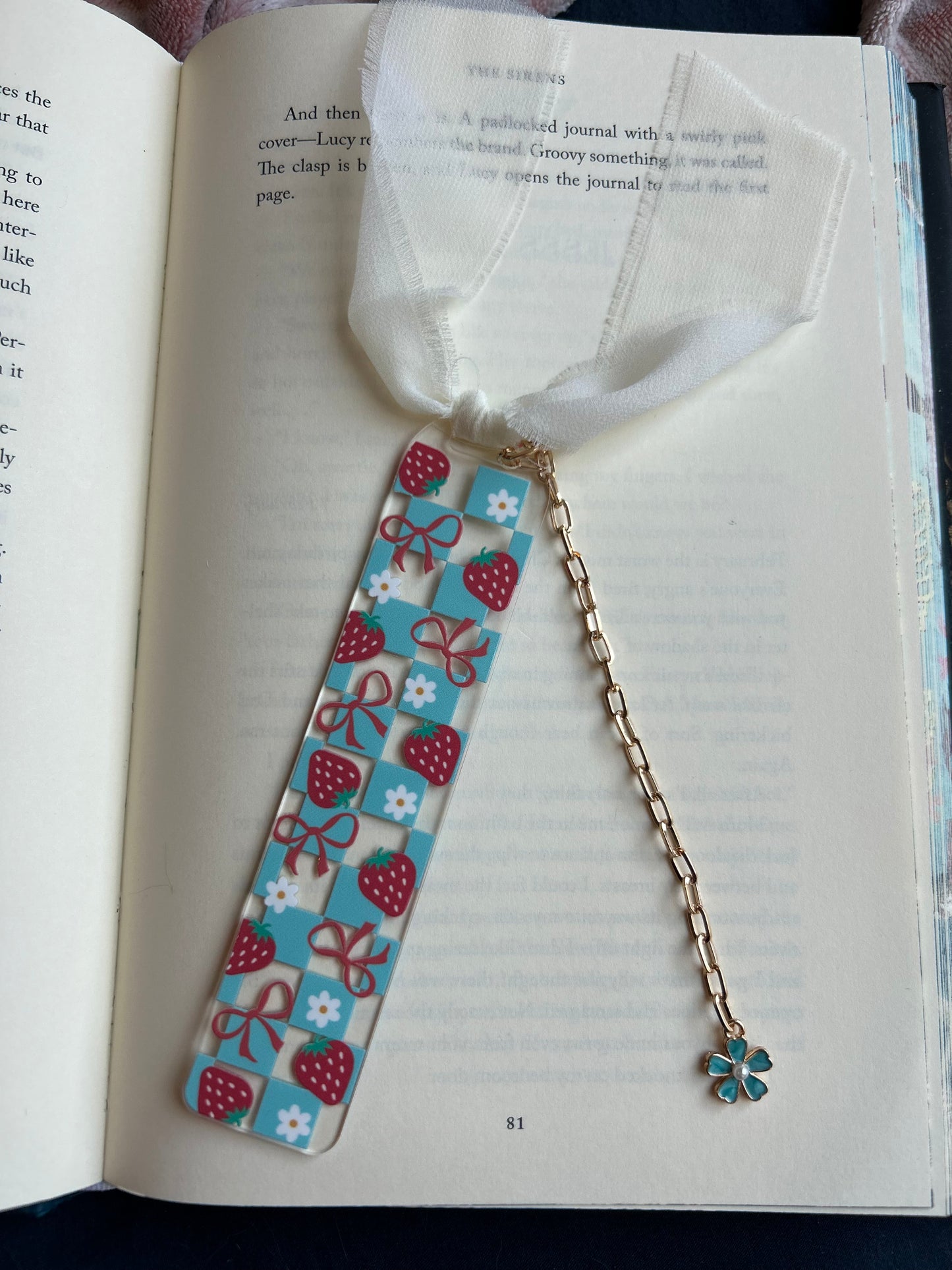 Strawberries & bows Bookmark
