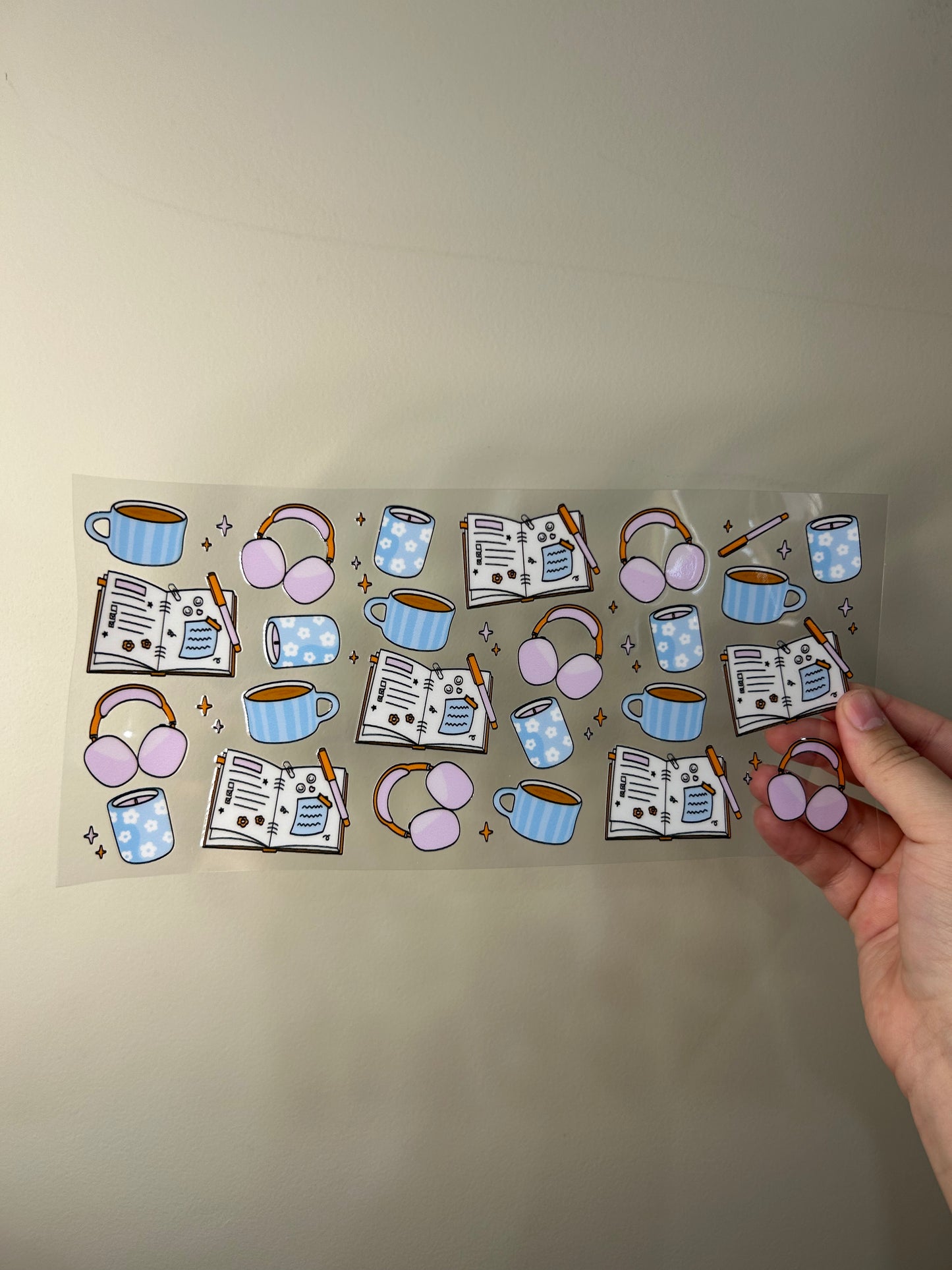 Cozy Reading Cup Wrap