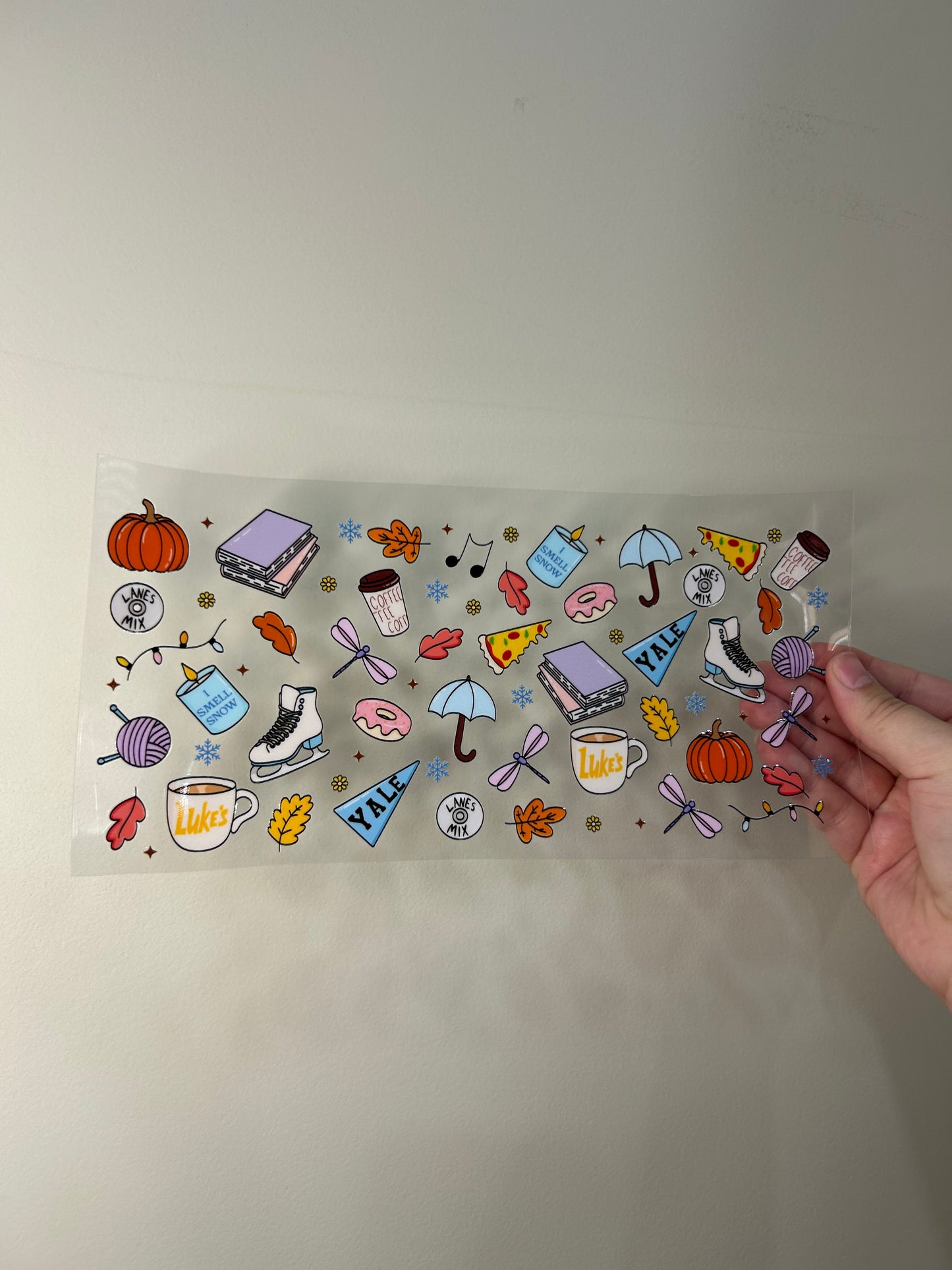 Gilmore Girls Elements Cup Wrap