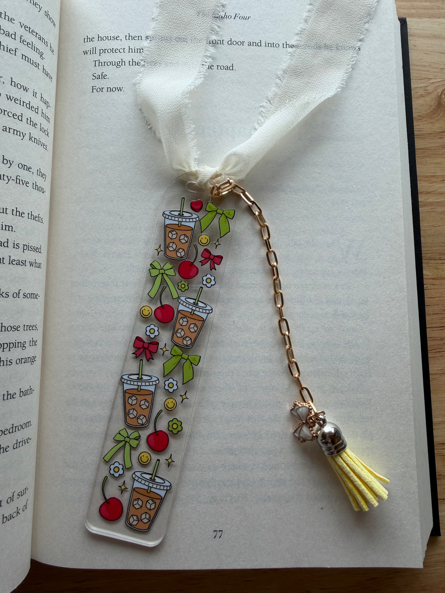 (1) Coffee & Bows Bookmark
